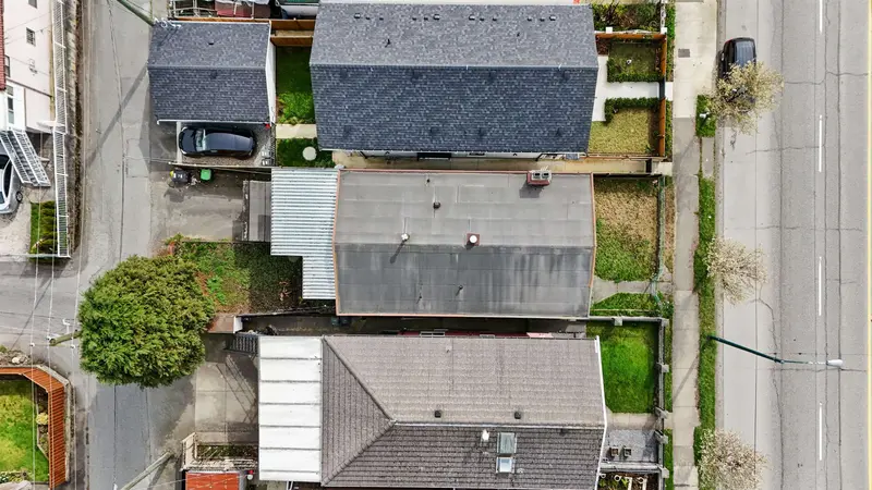 7656 MAIN STREET - photo 4 of 25