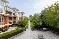 205 2940 KING GEORGE BOULEVARD - thumbnail 29
