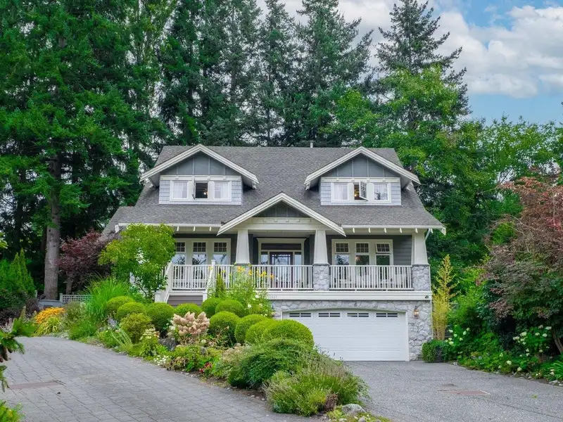 12851 25 AVENUE - photo 1 of 37