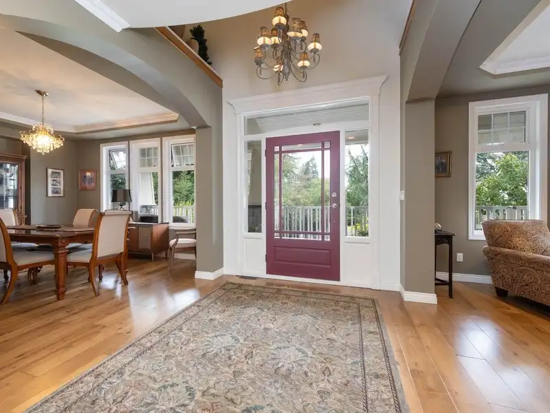12851 25 AVENUE - photo 3 of 37