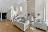 14436 17 AVENUE - thumbnail 3