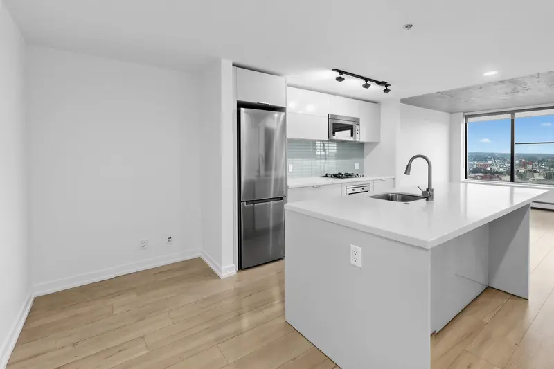 2702 108 W CORDOVA STREET - photo 2 of 22