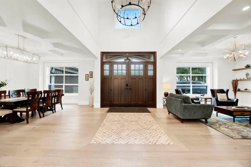 20208 42 AVENUE - photo 2 of 25