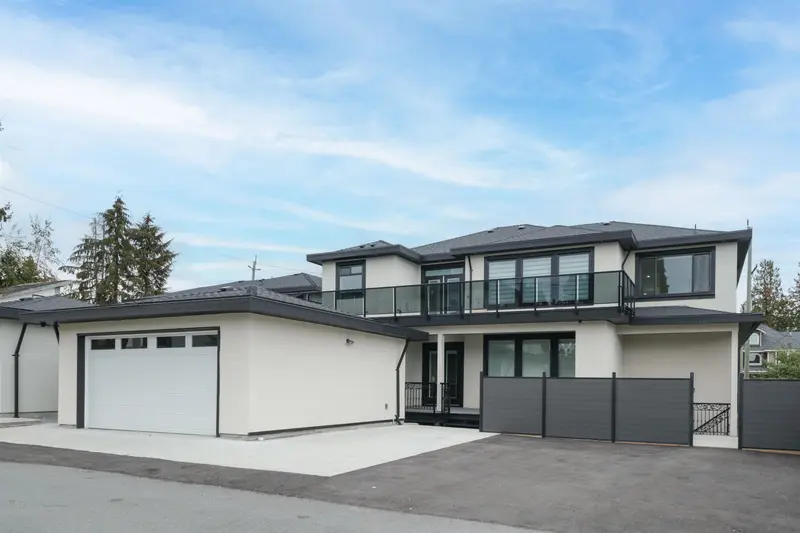 1100 COMO LAKE AVENUE - photo 4 of 25