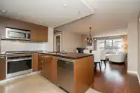 303 2950 KING GEORGE BOULEVARD - thumbnail 4