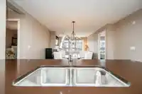 303 2950 KING GEORGE BOULEVARD - thumbnail 8