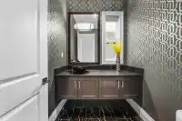 16692 18 AVENUE - thumbnail 4