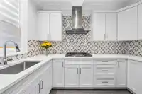 16692 18 AVENUE - thumbnail 10
