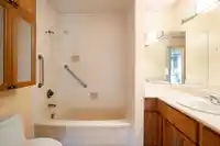 201 14957 THRIFT AVENUE - thumbnail 21