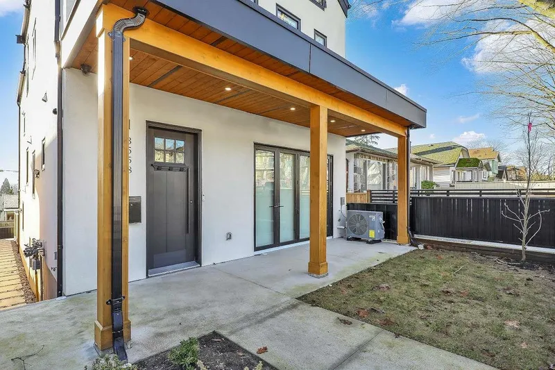 1 3558 TURNER STREET - photo 4 of 25