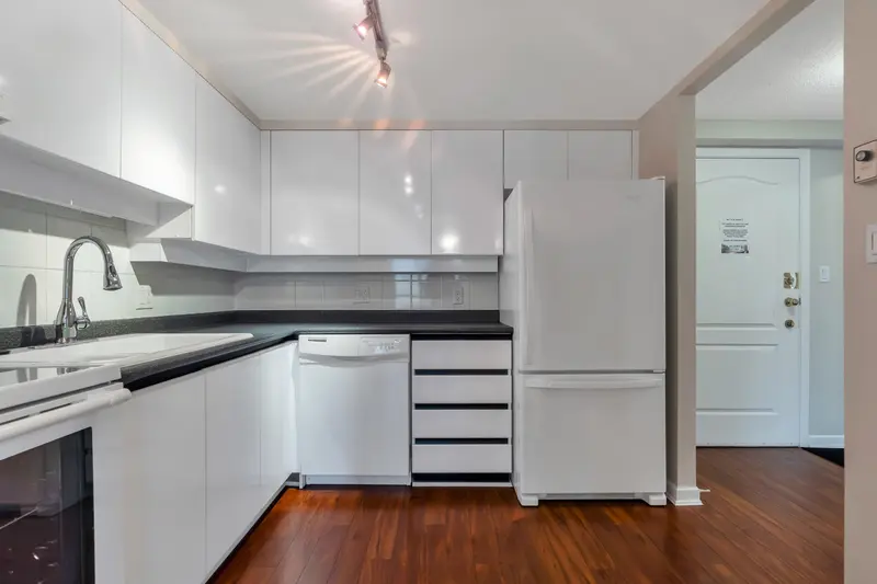 603 1132 HARO STREET - photo 4 of 25