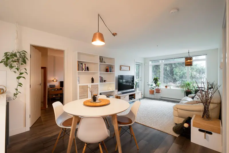 215 2525 CLARKE STREET - photo 3 of 25