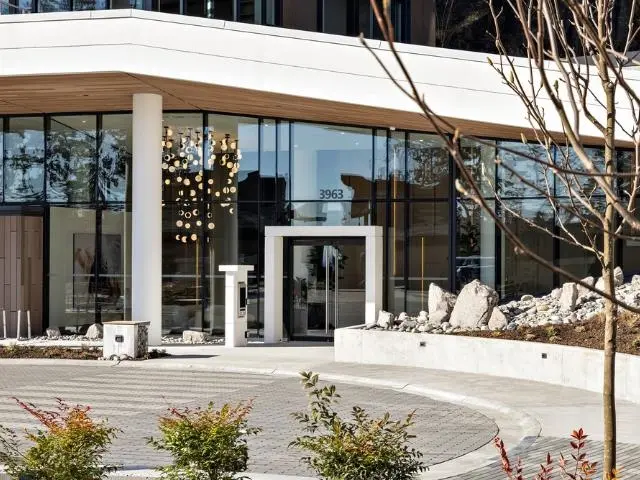 303 3963 UPLANDS WAY - photo 3 of 8