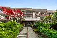 304 1360 MARTIN STREET - thumbnail 1