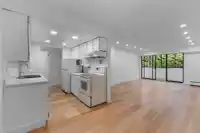 304 1360 MARTIN STREET - thumbnail 11