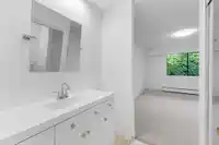 304 1360 MARTIN STREET - thumbnail 18