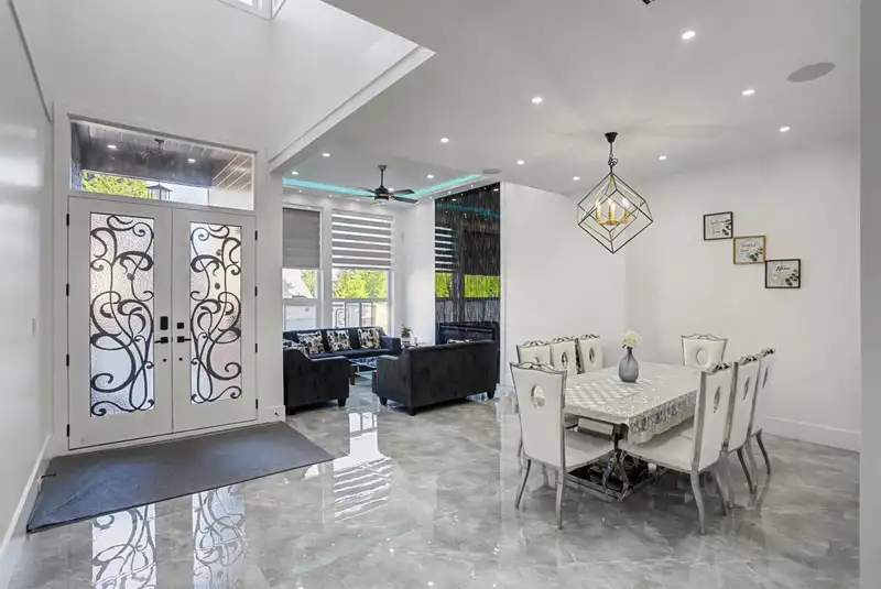 16035 10A AVENUE - photo 3 of 25