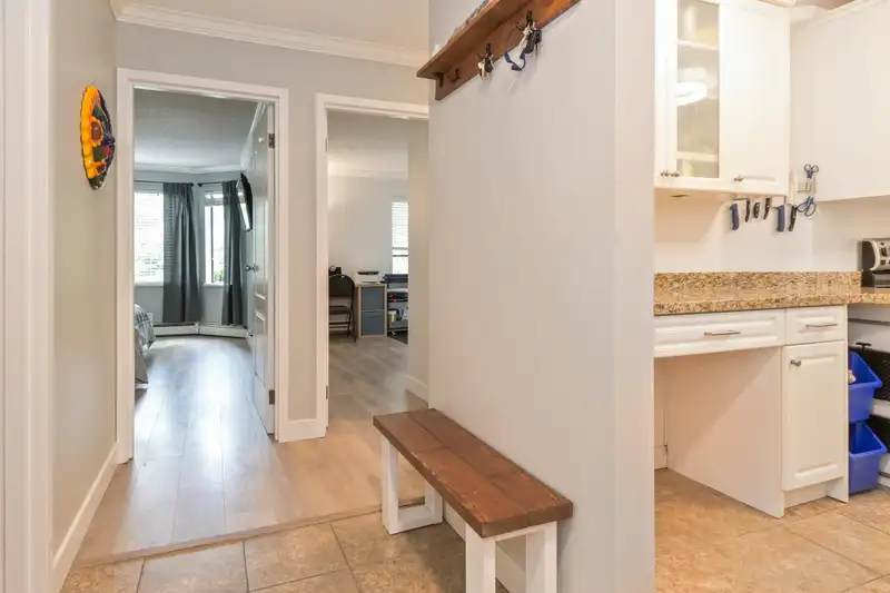 115 1760 SOUTHMERE CRESCENT - photo 2 of 28