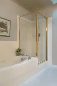 33 3387 KING GEORGE BOULEVARD - thumbnail 20