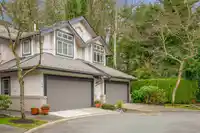 33 3387 KING GEORGE BOULEVARD - thumbnail 3