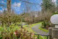 33 3387 KING GEORGE BOULEVARD - thumbnail 30