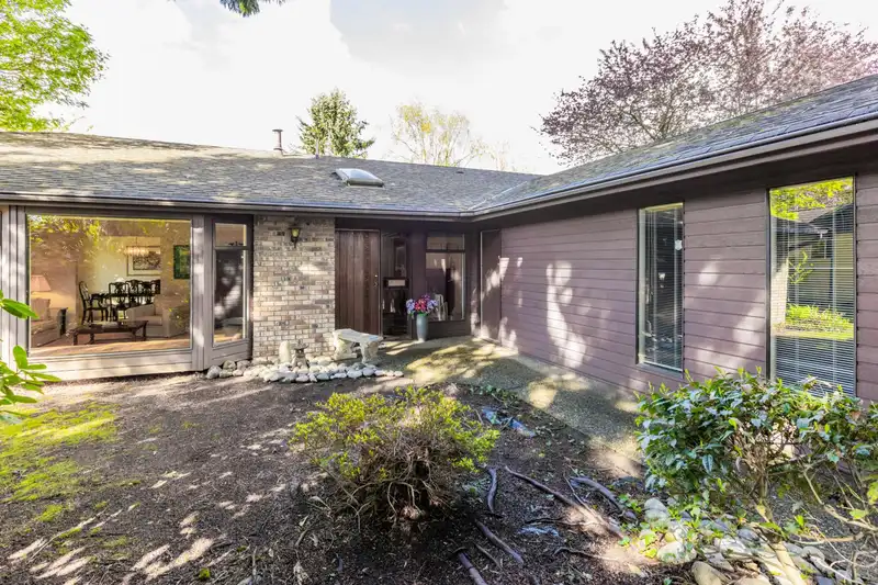 14205 18TH AVENUE - photo 3 of 34