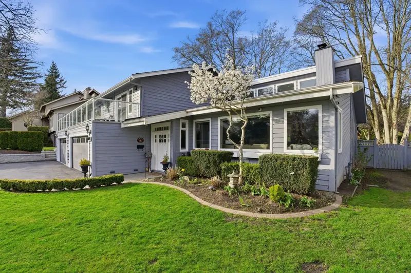 12891 SOUTHRIDGE DRIVE - photo 2 of 25