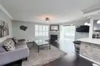 304 1467 MARTIN STREET - thumbnail 4
