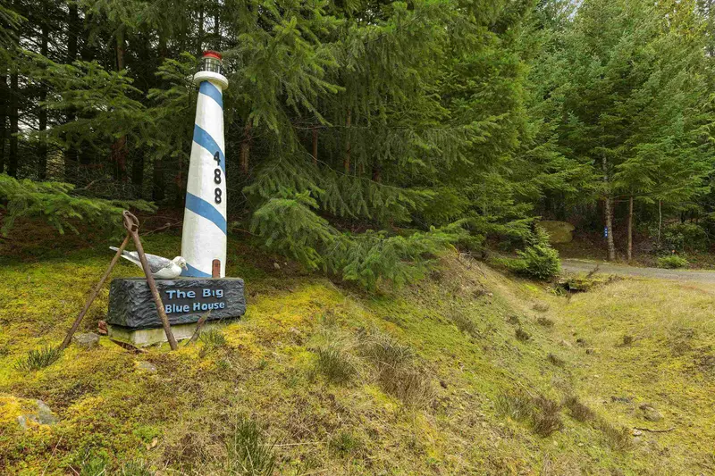 488 MCKERCHER ROAD - photo 2 of 25