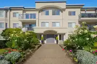 303 1441 BLACKWOOD STREET - thumbnail 1