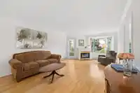 206 1569 EVERALL STREET - thumbnail 4