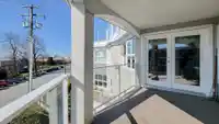 302 15367 BUENA VISTA AVENUE - thumbnail 3