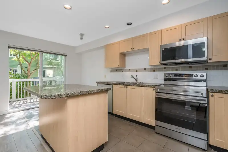 13 15168 36 AVENUE - photo 4 of 36