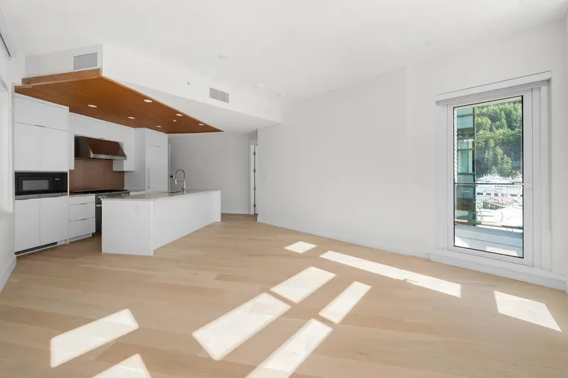 404 6699 NELSON AVENUE - photo 2 of 23