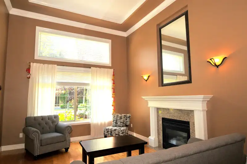 2132 139A STREET - photo 2 of 17