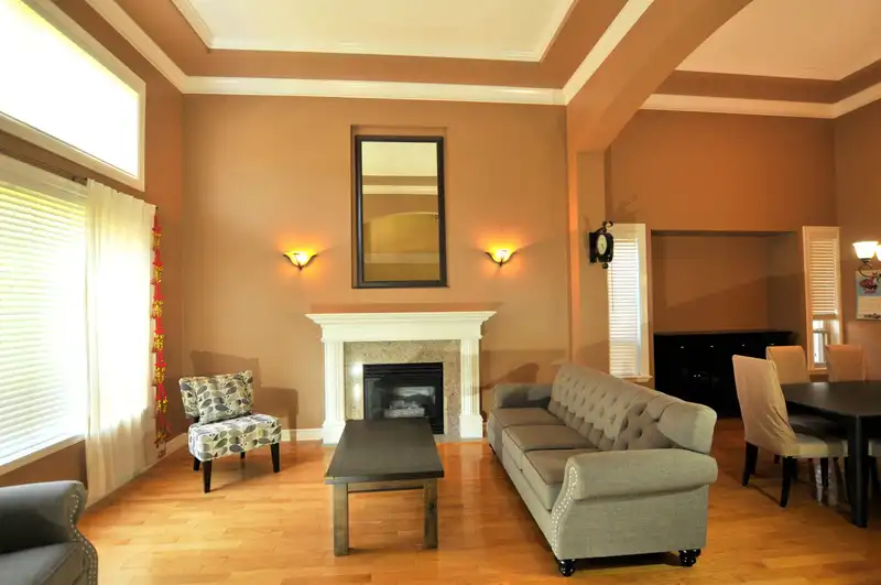 2132 139A STREET - photo 3 of 17