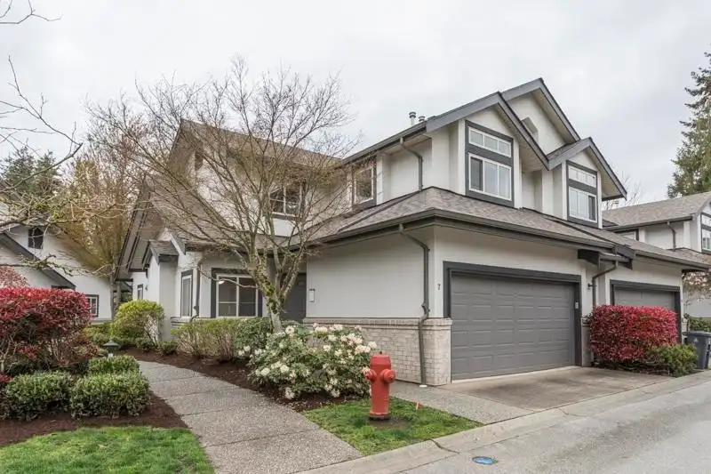 7 3387 KING GEORGE BOULEVARD - photo 1 of 39