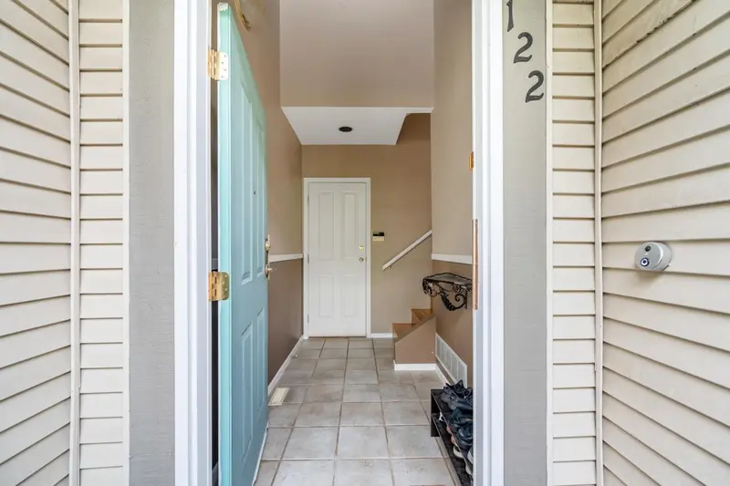 122 3880 WESTMINSTER HIGHWAY - photo 3 of 25