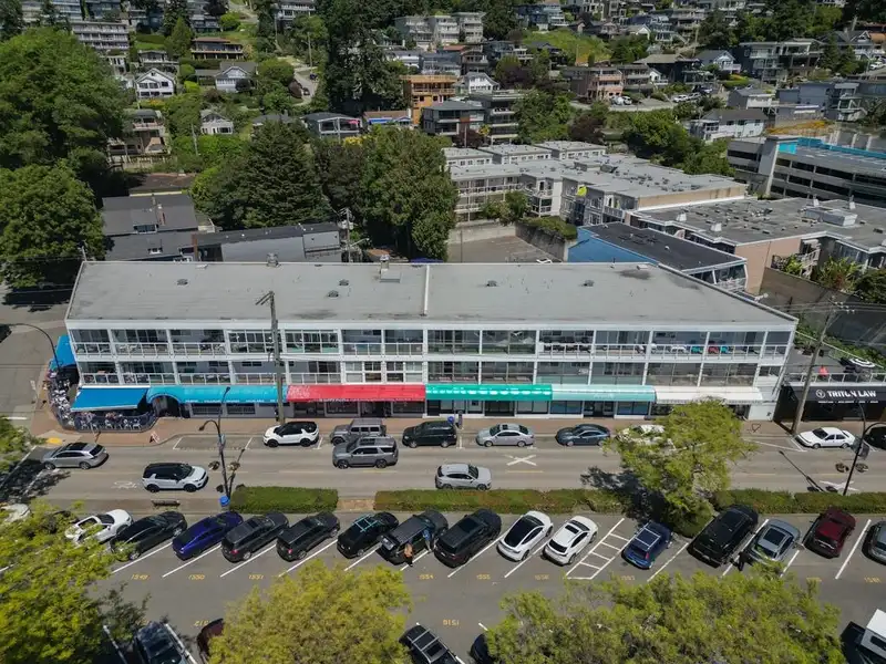 201 14881 MARINE DRIVE - photo 1 of 34