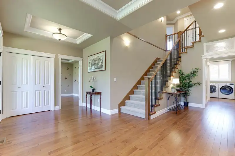 1318 160 STREET - photo 3 of 40