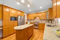 14758 31 AVENUE - thumbnail 11