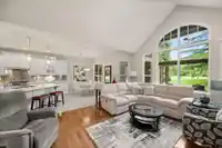 1 3300 157A STREET - thumbnail 6
