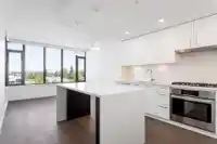 801 1588 JOHNSTON ROAD - thumbnail 8