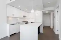 801 1588 JOHNSTON ROAD - thumbnail 9