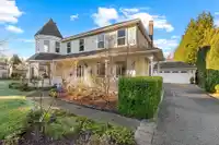 1911 131 STREET - thumbnail 1