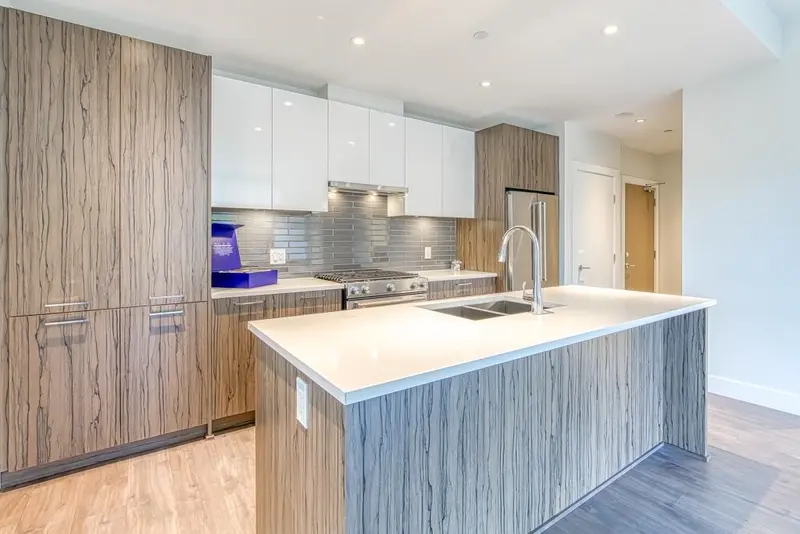 107 258 NELSON'S COURT - photo 4 of 20