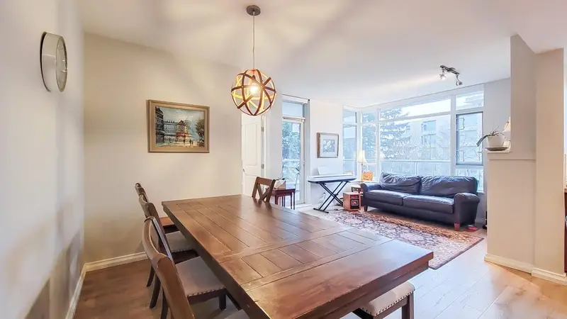 301 9266 UNIVERSITY CRESCENT - photo 1 of 23