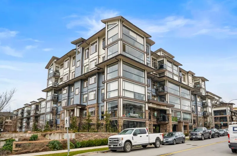 414 20325 85 AVENUE - photo 1 of 25