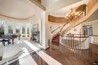 15783 COLLINGWOOD CRESCENT - thumbnail 3