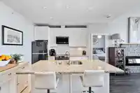 421 2970 KING GEORGE BOULEVARD - thumbnail 6